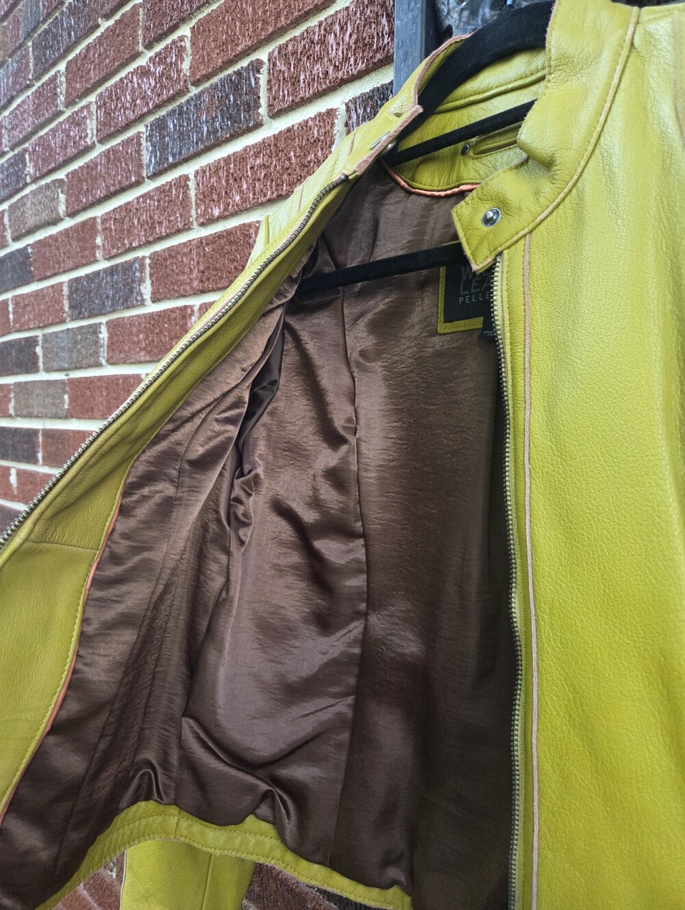 Leather jacket - Picture 7 of 7